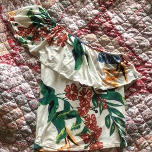 one sleeve floral soft GUESS shirt size XS